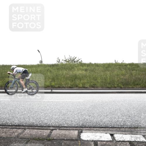 21.06.2026 - 29. Vierlanden-Triathlon H.Heesch http://msf.ph/oto/9901823 21.06.2026 09:35:04 Radfahren 98, 231 meine-sportfotos.de