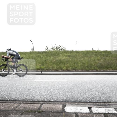 21.06.2026 - 29. Vierlanden-Triathlon H.Heesch http://msf.ph/oto/9901842 21.06.2026 09:35:45 Radfahren 9, 120, 122, 179 meine-sportfotos.de