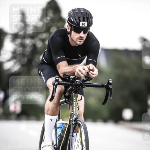 21.06.2026 - 29. Vierlanden-Triathlon H.Heesch http://msf.ph/oto/9901860 21.06.2026 10:12:23 Radfahren 96, 181, 256, 359 meine-sportfotos.de