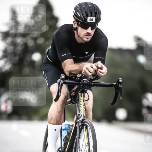 21.06.2026 - 29. Vierlanden-Triathlon H.Heesch http://msf.ph/oto/9901863 21.06.2026 10:12:23 Radfahren 96, 181, 256, 359 meine-sportfotos.de