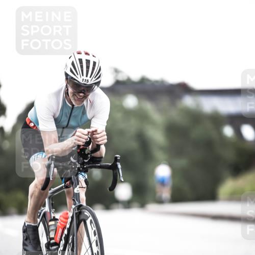 21.06.2026 - 29. Vierlanden-Triathlon H.Heesch http://msf.ph/oto/9901868 21.06.2026 09:40:50 Radfahren 36, 64, 115 meine-sportfotos.de