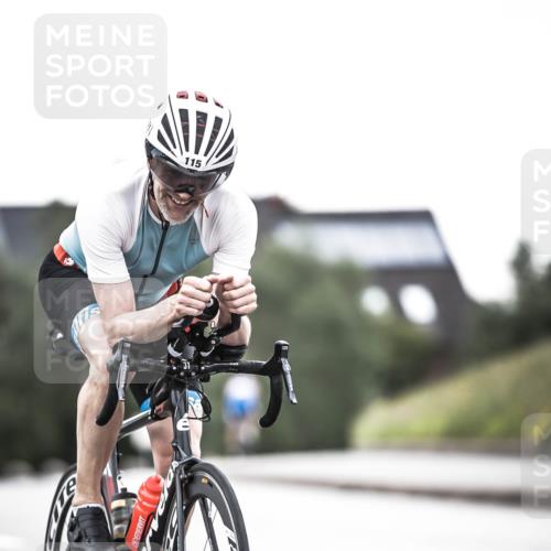 21.06.2026 - 29. Vierlanden-Triathlon H.Heesch http://msf.ph/oto/9901874 21.06.2026 09:40:50 Radfahren 36, 64, 115 meine-sportfotos.de
