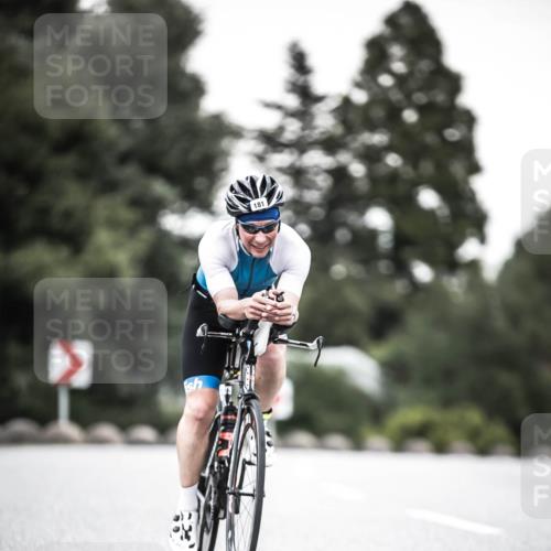 21.06.2026 - 29. Vierlanden-Triathlon H.Heesch http://msf.ph/oto/9901896 21.06.2026 10:12:28 Radfahren 181, 256 meine-sportfotos.de