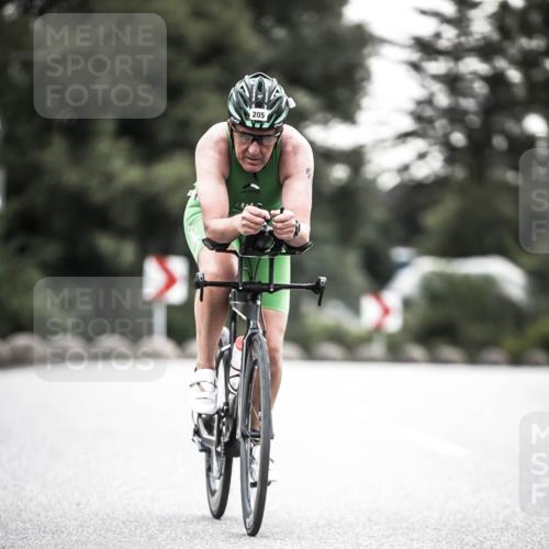 21.06.2026 - 29. Vierlanden-Triathlon H.Heesch http://msf.ph/oto/9901900 21.06.2026 09:41:34 Radfahren 146, 205 meine-sportfotos.de