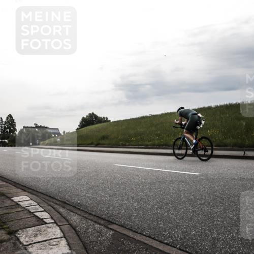 21.06.2026 - 29. Vierlanden-Triathlon H.Heesch http://msf.ph/oto/9901904 21.06.2026 09:27:51 Radfahren 161 meine-sportfotos.de
