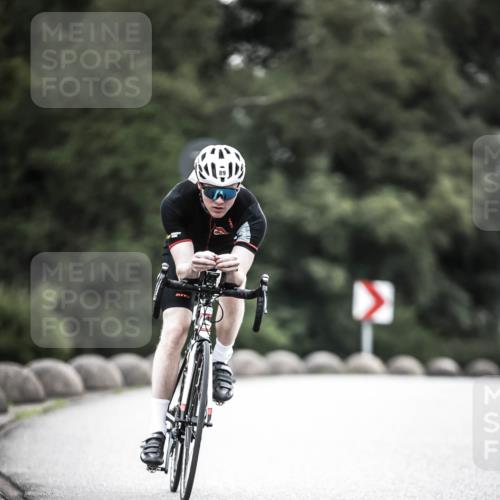 21.06.2026 - 29. Vierlanden-Triathlon H.Heesch http://msf.ph/oto/9901922 21.06.2026 09:41:50 Radfahren 15, 89 meine-sportfotos.de