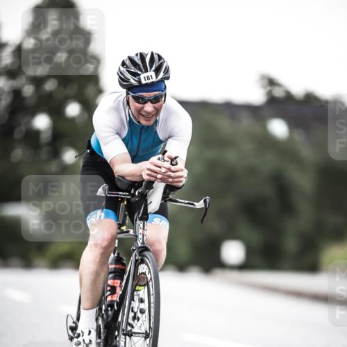 21.06.2026 - 29. Vierlanden-Triathlon H.Heesch http://msf.ph/oto/9901923 21.06.2026 10:12:28 Radfahren 181, 256 meine-sportfotos.de