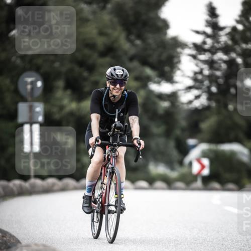 21.06.2026 - 29. Vierlanden-Triathlon H.Heesch http://msf.ph/oto/9901940 21.06.2026 10:12:41 Radfahren 245 meine-sportfotos.de
