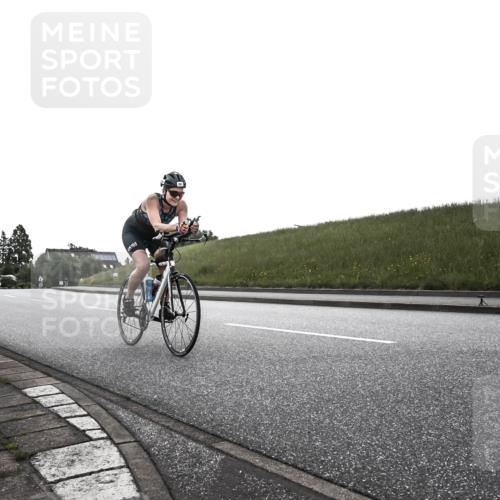 21.06.2026 - 29. Vierlanden-Triathlon H.Heesch http://msf.ph/oto/9901945 21.06.2026 09:29:50 Radfahren 281 meine-sportfotos.de