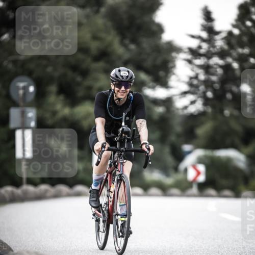 21.06.2026 - 29. Vierlanden-Triathlon H.Heesch http://msf.ph/oto/9901946 21.06.2026 10:12:41 Radfahren 245 meine-sportfotos.de