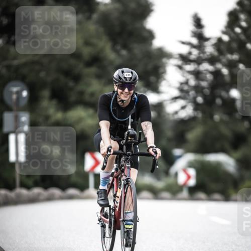 21.06.2026 - 29. Vierlanden-Triathlon H.Heesch http://msf.ph/oto/9901952 21.06.2026 10:12:41 Radfahren 245 meine-sportfotos.de