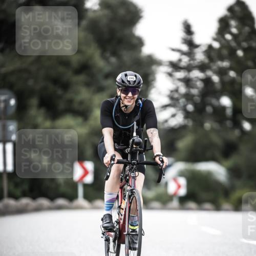 21.06.2026 - 29. Vierlanden-Triathlon H.Heesch http://msf.ph/oto/9901958 21.06.2026 10:12:41 Radfahren 245 meine-sportfotos.de