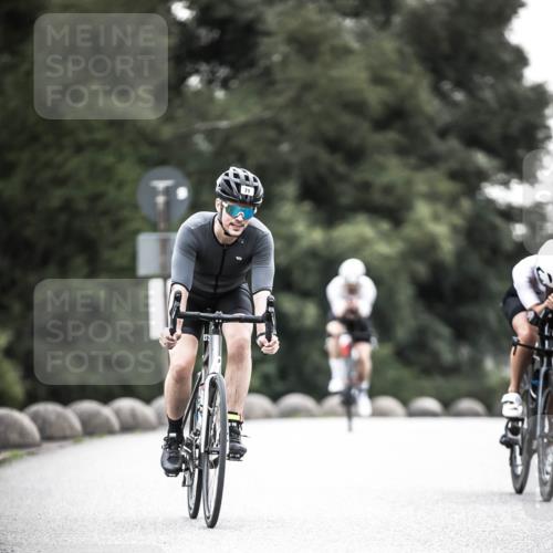 21.06.2026 - 29. Vierlanden-Triathlon H.Heesch http://msf.ph/oto/9901965 21.06.2026 09:42:45 Radfahren 71, 81, 231 meine-sportfotos.de