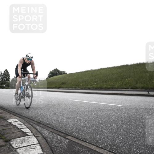 21.06.2026 - 29. Vierlanden-Triathlon H.Heesch http://msf.ph/oto/9901967 21.06.2026 09:30:03 Radfahren 38, 59, 67, 82, 100, 109, 163, 276 meine-sportfotos.de