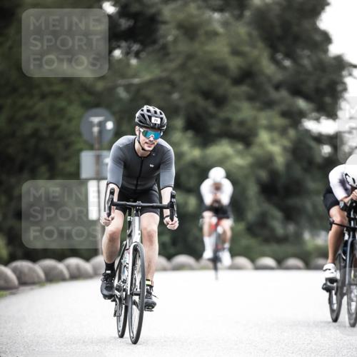 21.06.2026 - 29. Vierlanden-Triathlon H.Heesch http://msf.ph/oto/9901968 21.06.2026 09:42:45 Radfahren 71, 81, 231 meine-sportfotos.de