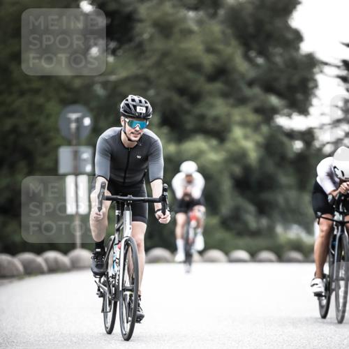 21.06.2026 - 29. Vierlanden-Triathlon H.Heesch http://msf.ph/oto/9901973 21.06.2026 09:42:45 Radfahren 71, 81, 231 meine-sportfotos.de