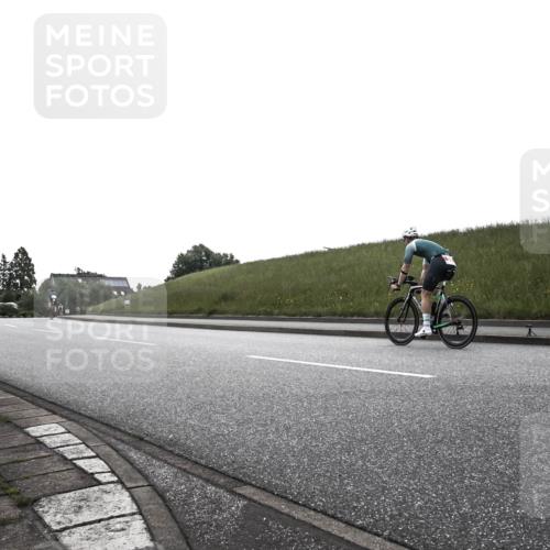 21.06.2026 - 29. Vierlanden-Triathlon H.Heesch http://msf.ph/oto/9901974 21.06.2026 09:30:11 Radfahren 119, 174, 232 meine-sportfotos.de