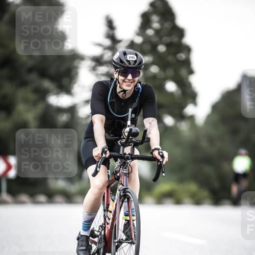 21.06.2026 - 29. Vierlanden-Triathlon H.Heesch http://msf.ph/oto/9901977 21.06.2026 10:12:41 Radfahren 245 meine-sportfotos.de