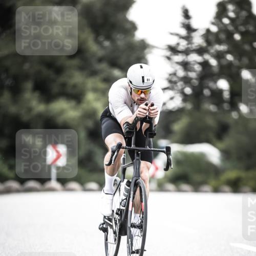 21.06.2026 - 29. Vierlanden-Triathlon H.Heesch http://msf.ph/oto/9901980 21.06.2026 09:42:48 Radfahren 71, 81, 231 meine-sportfotos.de