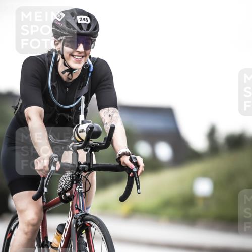 21.06.2026 - 29. Vierlanden-Triathlon H.Heesch http://msf.ph/oto/9902015 21.06.2026 10:12:42 Radfahren 245 meine-sportfotos.de