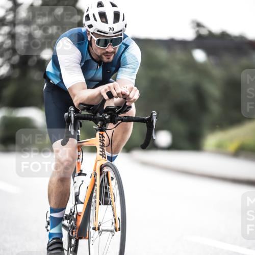 21.06.2026 - 29. Vierlanden-Triathlon H.Heesch http://msf.ph/oto/9902016 21.06.2026 09:43:18 Radfahren 70 meine-sportfotos.de