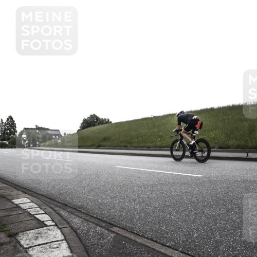 21.06.2026 - 29. Vierlanden-Triathlon H.Heesch http://msf.ph/oto/9902024 21.06.2026 09:31:17 Radfahren 34, 104 meine-sportfotos.de