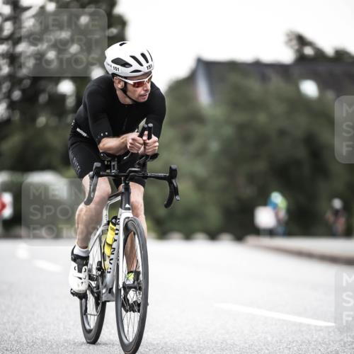 21.06.2026 - 29. Vierlanden-Triathlon H.Heesch http://msf.ph/oto/9902026 21.06.2026 10:12:55 Radfahren 151 meine-sportfotos.de