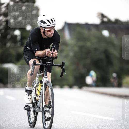 21.06.2026 - 29. Vierlanden-Triathlon H.Heesch http://msf.ph/oto/9902028 21.06.2026 10:12:55 Radfahren 151 meine-sportfotos.de