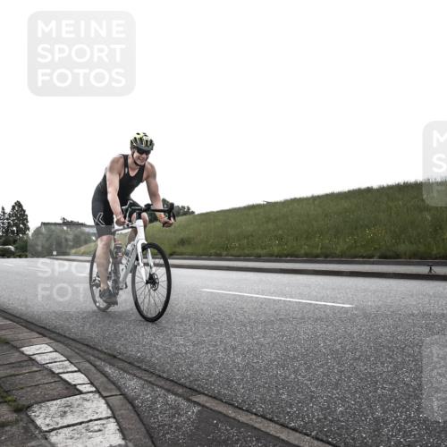 21.06.2026 - 29. Vierlanden-Triathlon H.Heesch http://msf.ph/oto/9902033 21.06.2026 09:31:27 Radfahren 89, 173 meine-sportfotos.de