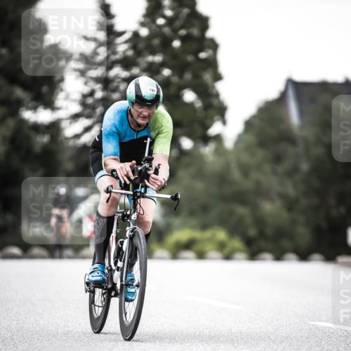 21.06.2026 - 29. Vierlanden-Triathlon H.Heesch http://msf.ph/oto/9902063 21.06.2026 10:13:03 Radfahren 48, 70, 180, 232, 429 meine-sportfotos.de