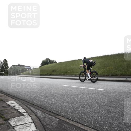 21.06.2026 - 29. Vierlanden-Triathlon H.Heesch http://msf.ph/oto/9902104 21.06.2026 09:34:55 Radfahren 231 meine-sportfotos.de