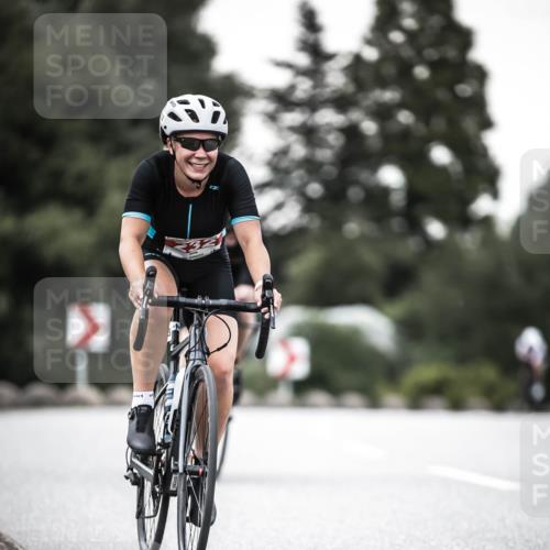 21.06.2026 - 29. Vierlanden-Triathlon H.Heesch http://msf.ph/oto/9902128 21.06.2026 10:13:07 Radfahren 36, 48, 70, 180, 232, 275, 429 meine-sportfotos.de