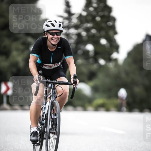 21.06.2026 - 29. Vierlanden-Triathlon H.Heesch http://msf.ph/oto/9902136 21.06.2026 10:13:07 Radfahren 36, 48, 70, 180, 232, 275, 429 meine-sportfotos.de
