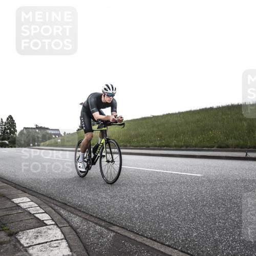 21.06.2026 - 29. Vierlanden-Triathlon H.Heesch http://msf.ph/oto/9902147 21.06.2026 09:36:00 Radfahren 75, 86, 90, 176, 200 meine-sportfotos.de
