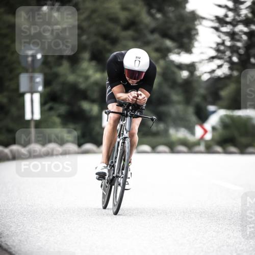 21.06.2026 - 29. Vierlanden-Triathlon H.Heesch http://msf.ph/oto/9902150 21.06.2026 09:46:04 Radfahren 45, 177, 210, 212, 293 meine-sportfotos.de