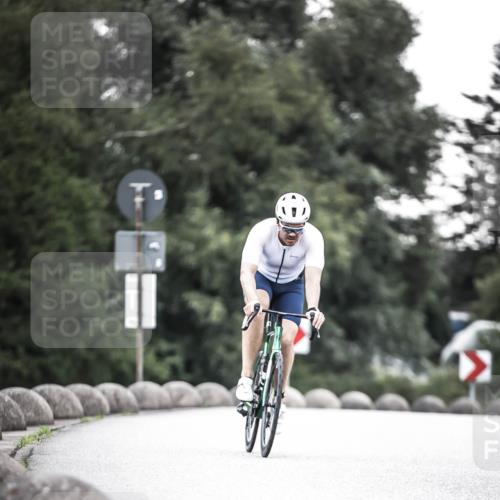 21.06.2026 - 29. Vierlanden-Triathlon H.Heesch http://msf.ph/oto/9902166 21.06.2026 09:46:26 Radfahren 58, 164 meine-sportfotos.de