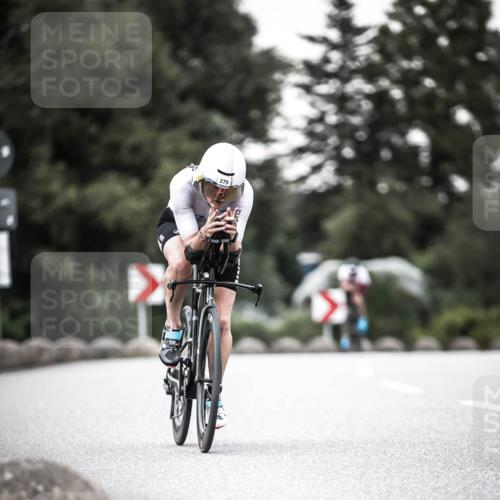 21.06.2026 - 29. Vierlanden-Triathlon H.Heesch http://msf.ph/oto/9902181 21.06.2026 10:13:13 Radfahren 36, 60, 126, 275, 395, 431 meine-sportfotos.de