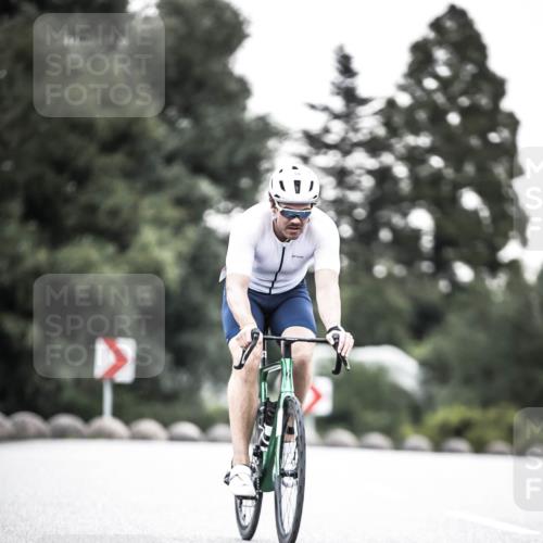 21.06.2026 - 29. Vierlanden-Triathlon H.Heesch http://msf.ph/oto/9902182 21.06.2026 09:46:27 Radfahren 58, 164 meine-sportfotos.de
