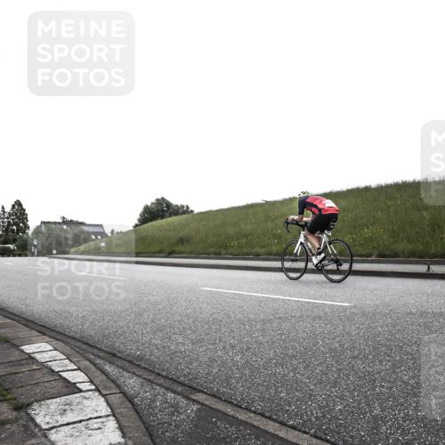21.06.2026 - 29. Vierlanden-Triathlon H.Heesch http://msf.ph/oto/9902230 21.06.2026 09:38:31 Radfahren 114 meine-sportfotos.de