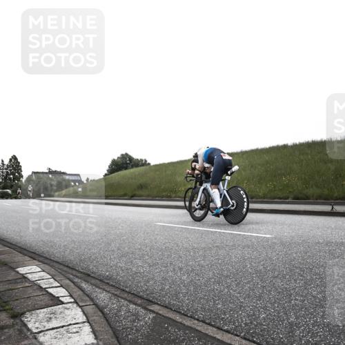21.06.2026 - 29. Vierlanden-Triathlon H.Heesch http://msf.ph/oto/9902294 21.06.2026 09:40:21 Radfahren 123 meine-sportfotos.de
