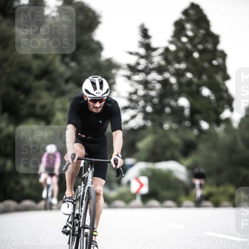 21.06.2026 - 29. Vierlanden-Triathlon H.Heesch http://msf.ph/oto/9902295 21.06.2026 10:13:20 Radfahren 9, 26, 60, 90, 126, 276, 395, 431 meine-sportfotos.de