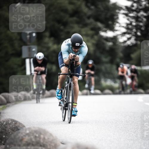 21.06.2026 - 29. Vierlanden-Triathlon H.Heesch http://msf.ph/oto/9902322 21.06.2026 09:52:30 Radfahren 16, 63, 77, 107, 192 meine-sportfotos.de