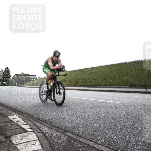 21.06.2026 - 29. Vierlanden-Triathlon H.Heesch http://msf.ph/oto/9902329 21.06.2026 09:41:35 Radfahren 205 meine-sportfotos.de