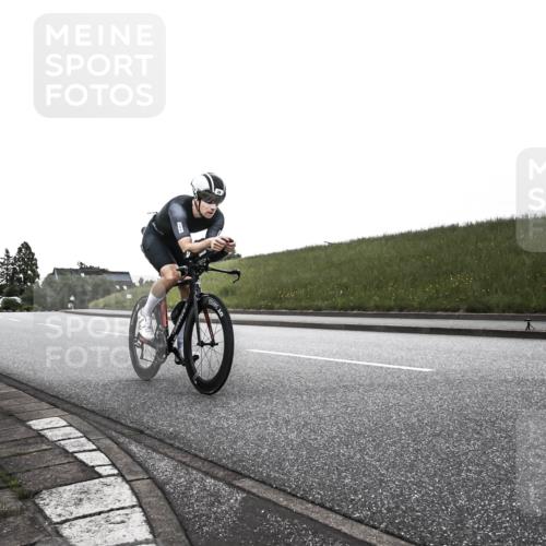 21.06.2026 - 29. Vierlanden-Triathlon H.Heesch http://msf.ph/oto/9902345 21.06.2026 09:42:21 Radfahren 26 meine-sportfotos.de