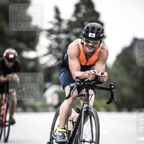 21.06.2026 - 29. Vierlanden-Triathlon H.Heesch http://msf.ph/oto/9902350 21.06.2026 09:52:34 Radfahren 16, 63, 77, 192 meine-sportfotos.de