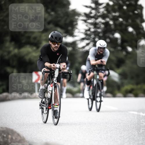 21.06.2026 - 29. Vierlanden-Triathlon H.Heesch http://msf.ph/oto/9902358 21.06.2026 10:13:27 Radfahren 9, 26, 75, 90, 236, 276 meine-sportfotos.de