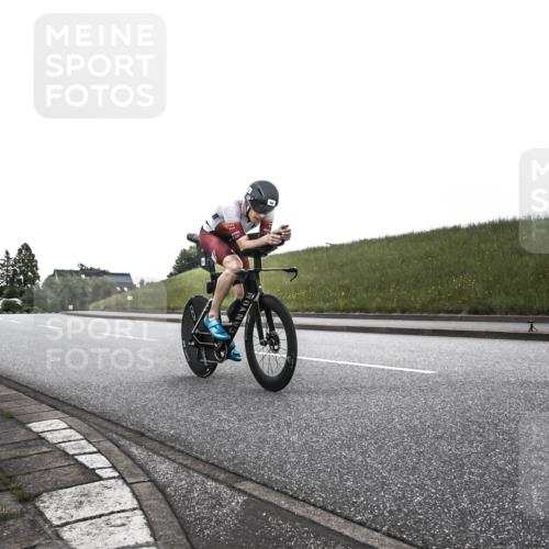 21.06.2026 - 29. Vierlanden-Triathlon H.Heesch http://msf.ph/oto/9902382 21.06.2026 09:43:38 Radfahren 60 meine-sportfotos.de
