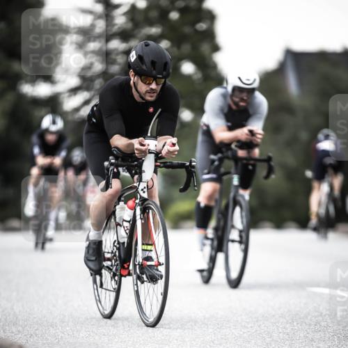 21.06.2026 - 29. Vierlanden-Triathlon H.Heesch http://msf.ph/oto/9902386 21.06.2026 10:13:27 Radfahren 9, 26, 75, 90, 236, 276 meine-sportfotos.de