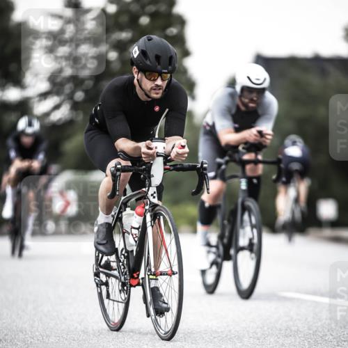 21.06.2026 - 29. Vierlanden-Triathlon H.Heesch http://msf.ph/oto/9902392 21.06.2026 10:13:27 Radfahren 9, 26, 75, 90, 236, 276 meine-sportfotos.de