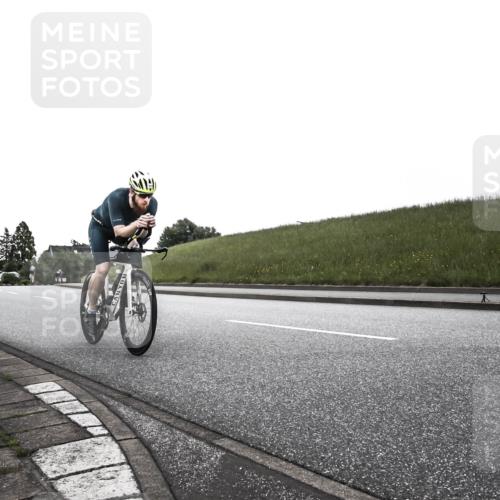21.06.2026 - 29. Vierlanden-Triathlon H.Heesch http://msf.ph/oto/9902402 21.06.2026 09:43:57 Radfahren 23, 111, 178, 216 meine-sportfotos.de